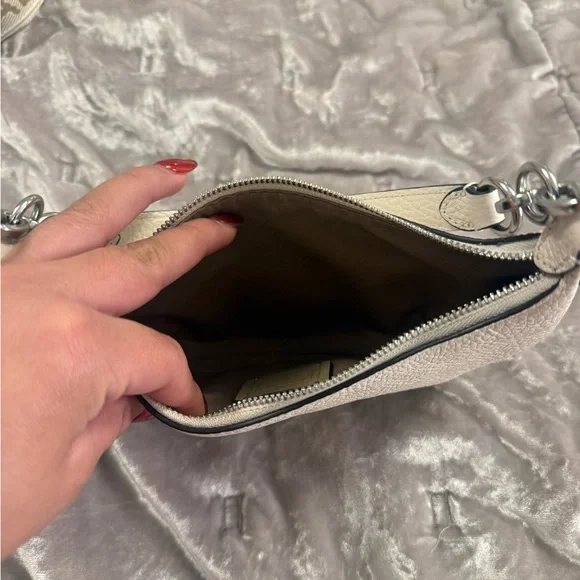 Coach Off-White Leather Shoulder Bag - Picture 3 of 3
